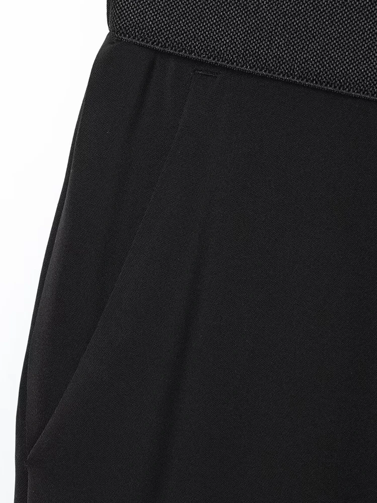 Women's Fashion Belted Sleeveless Button-Up Playsuit with Front Pockets Stylish Female Jumpsuit for Casual Wear