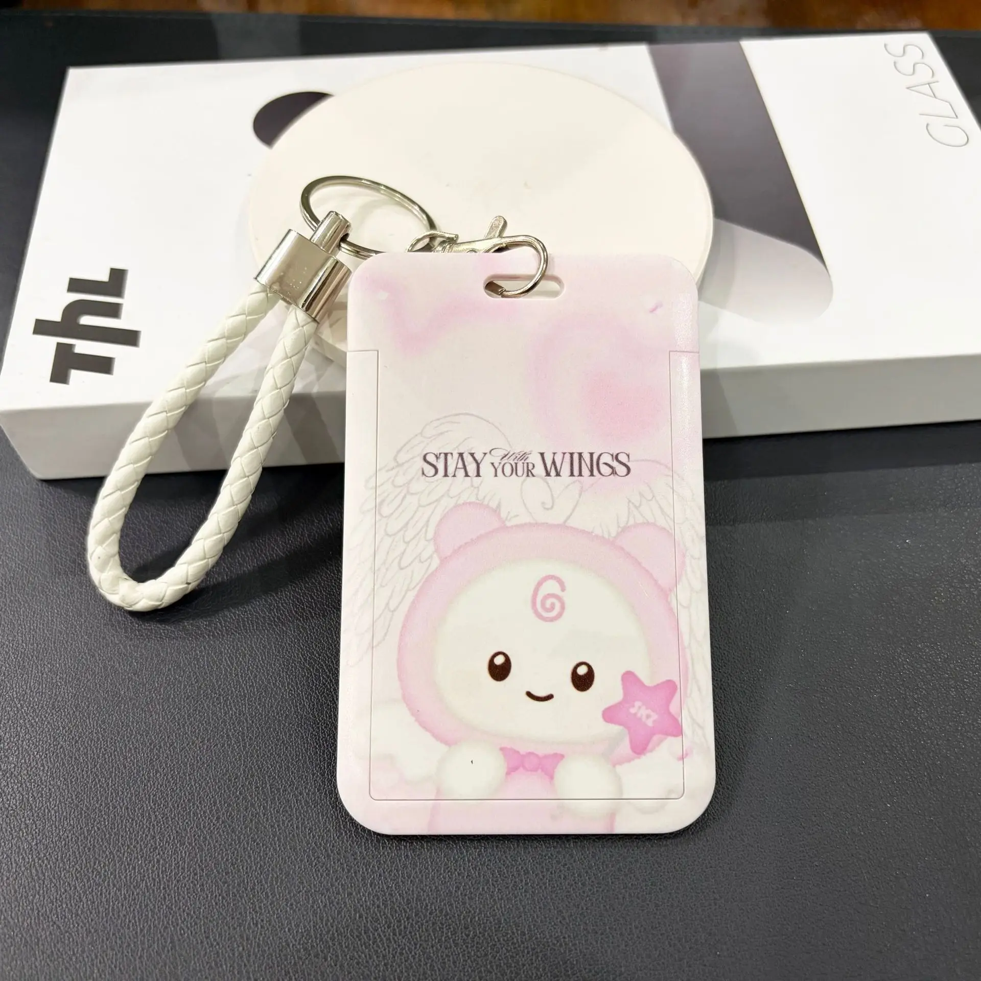 

Stray kids stay with your wings card holder SKZOO peripheral ID set bus meal card small card storage protection set fan gift