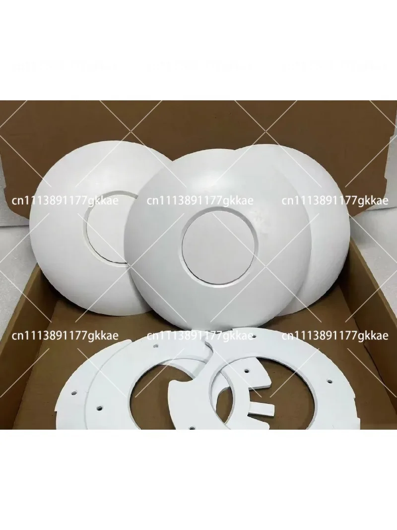 UniFi UAP-AC-Lite Access Point, Gigabit Dual-Band for Home & Hotel WiFi Coverage