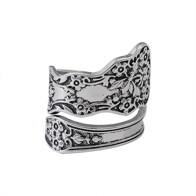 DIY accessories Wish Europe and the United States cross-border new retro small daisy ring, simple light luxury dark flower flowe