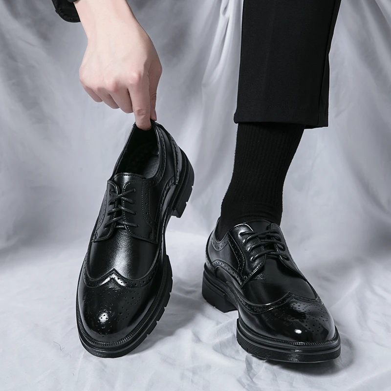 Plus Size 46 Block Carved Business Dress Lace-Up Leather Shoes Men's Pointed Fashion Personality Trend Casual Shoes