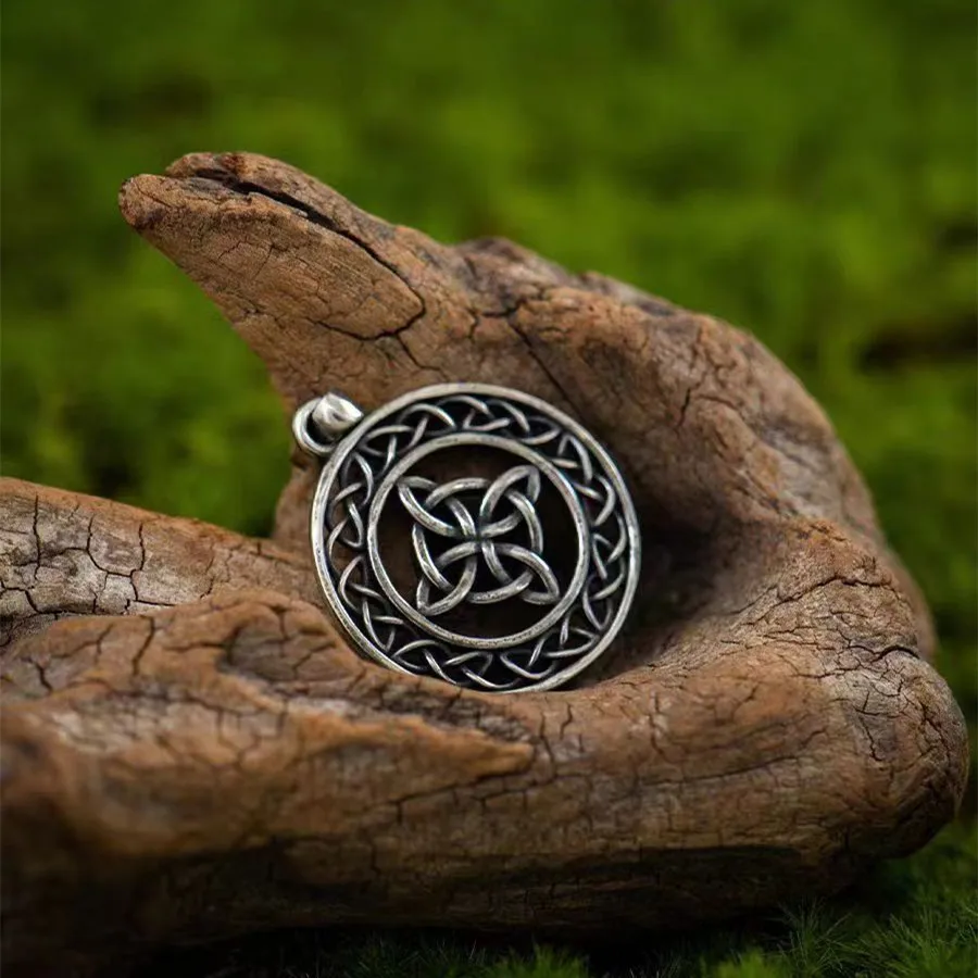 Nordic Celtic Knot Necklace Irish Witchcraft Witch Knot Pendant Retro Lucky Amulet Jewelry Men Women