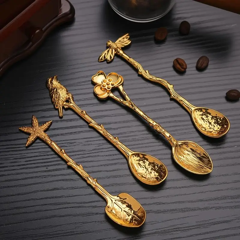 1PC Retro Metal Coffee Spoon Dragonfly Branches Leaves Shape Ice Cream Cake Dessert Milk Mixing Spoon Kitchen Gadgets Tableware.