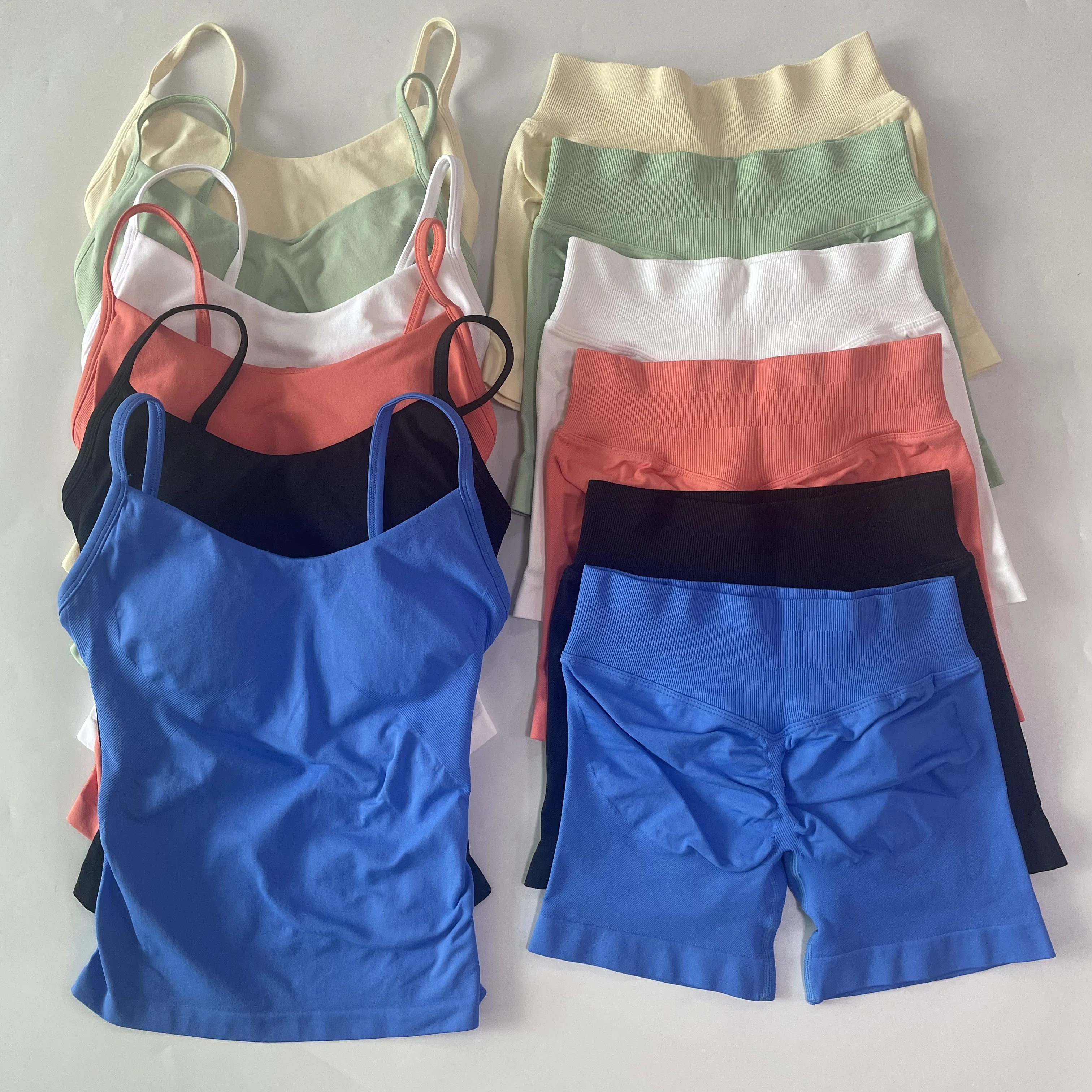 2-teiliges Fitness-Set für Damen, Sportbekleidung, Top mit Rundhalsausschnitt, Scrunch-Yoga-Shorts, rückenfreier Sport-BH, Fitnesskleidung, Yoga-Set, Outfits – Detail 7