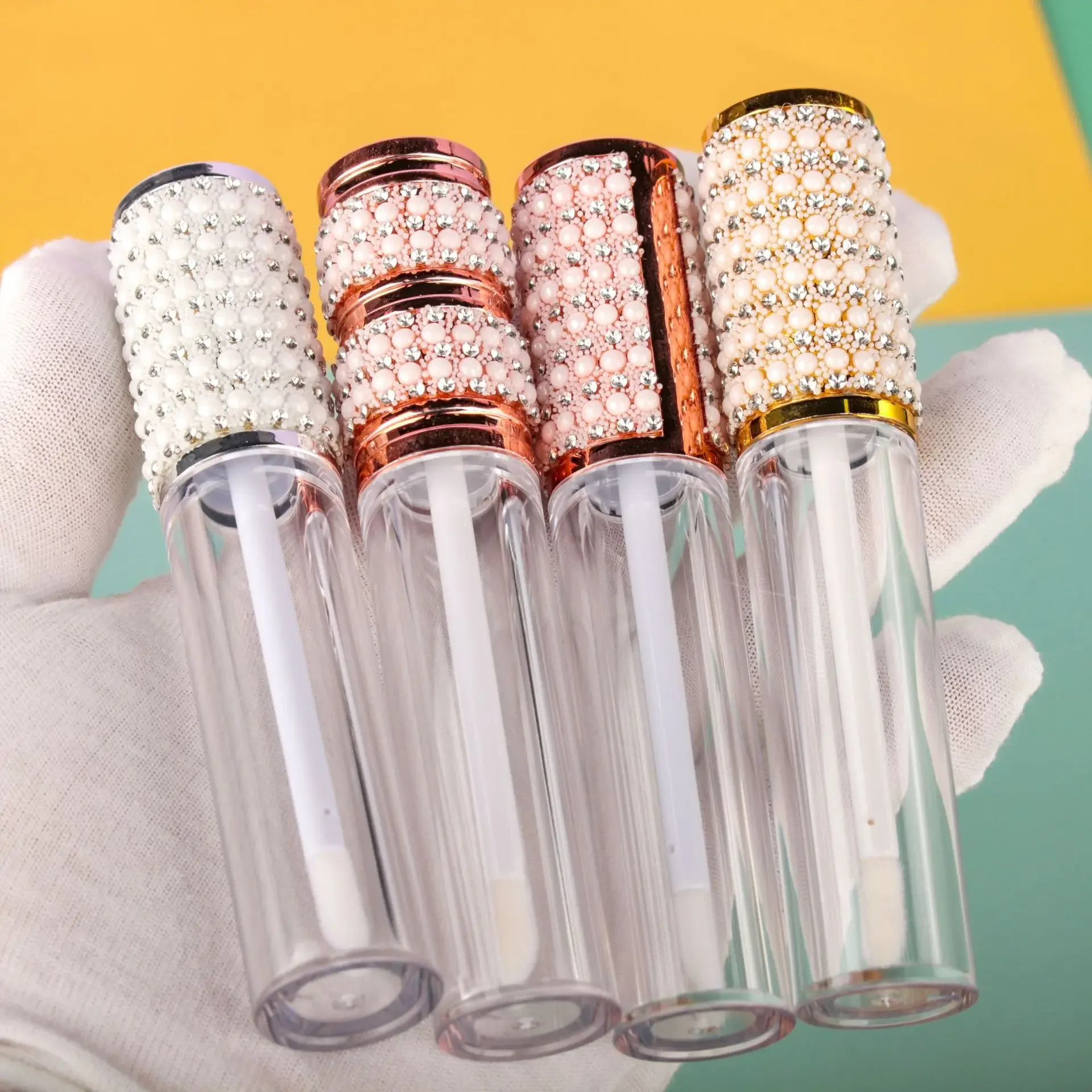 

Пользовательский логотип 5 мл тюбики для блеска для губ с палочками Упаковка Роскошная алмазная жемчужина Косметическая помада Пластиковые бутылки Оптовая продажа оптом