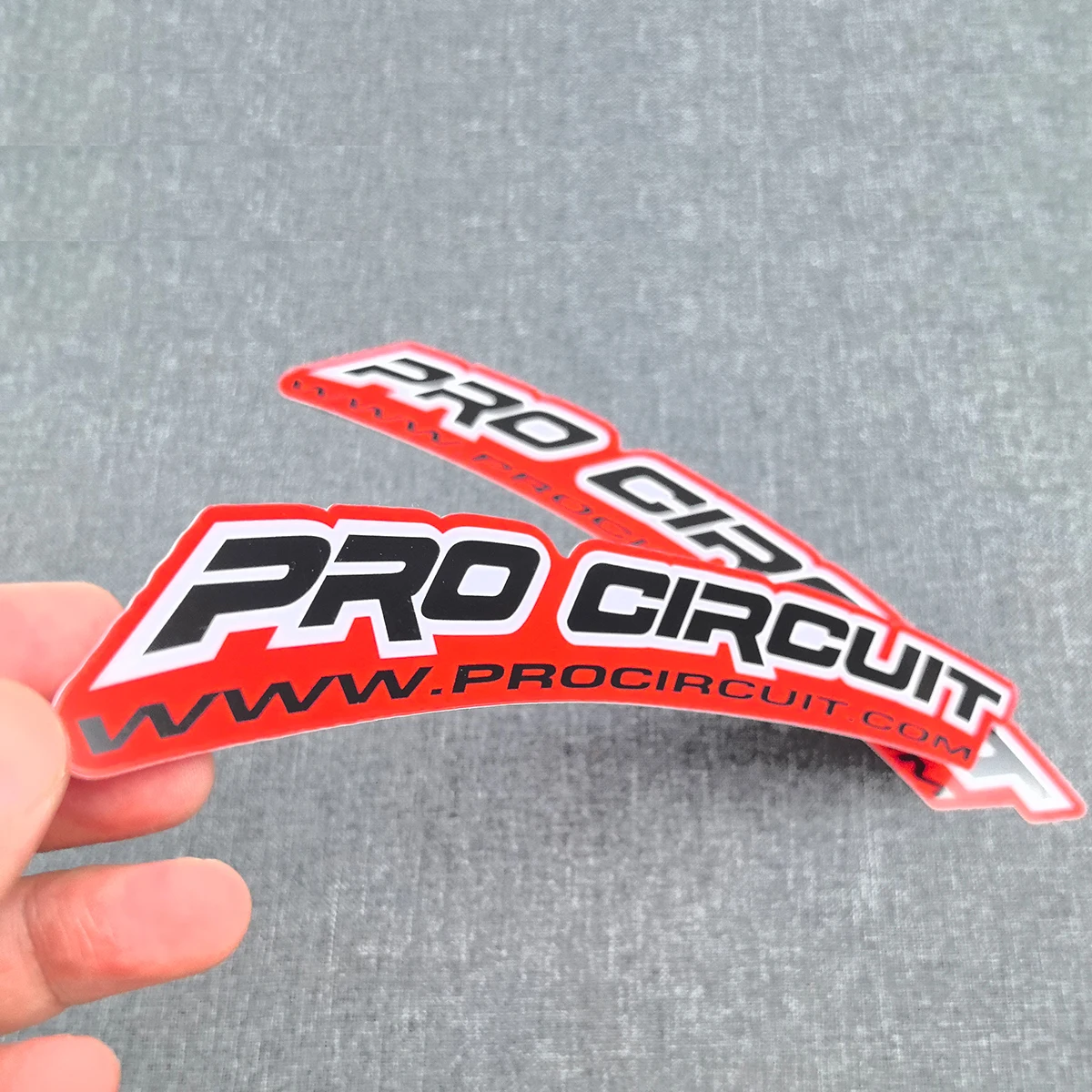 2 Stück schwarze PRO CIRCUIT gebogene Kotflügelaufkleber Motocross Graphics MX Aufkleber YZF CRF RMZ KXF SX SXF 125/250/350/450 Motorrad Aufkleber – Detail 4