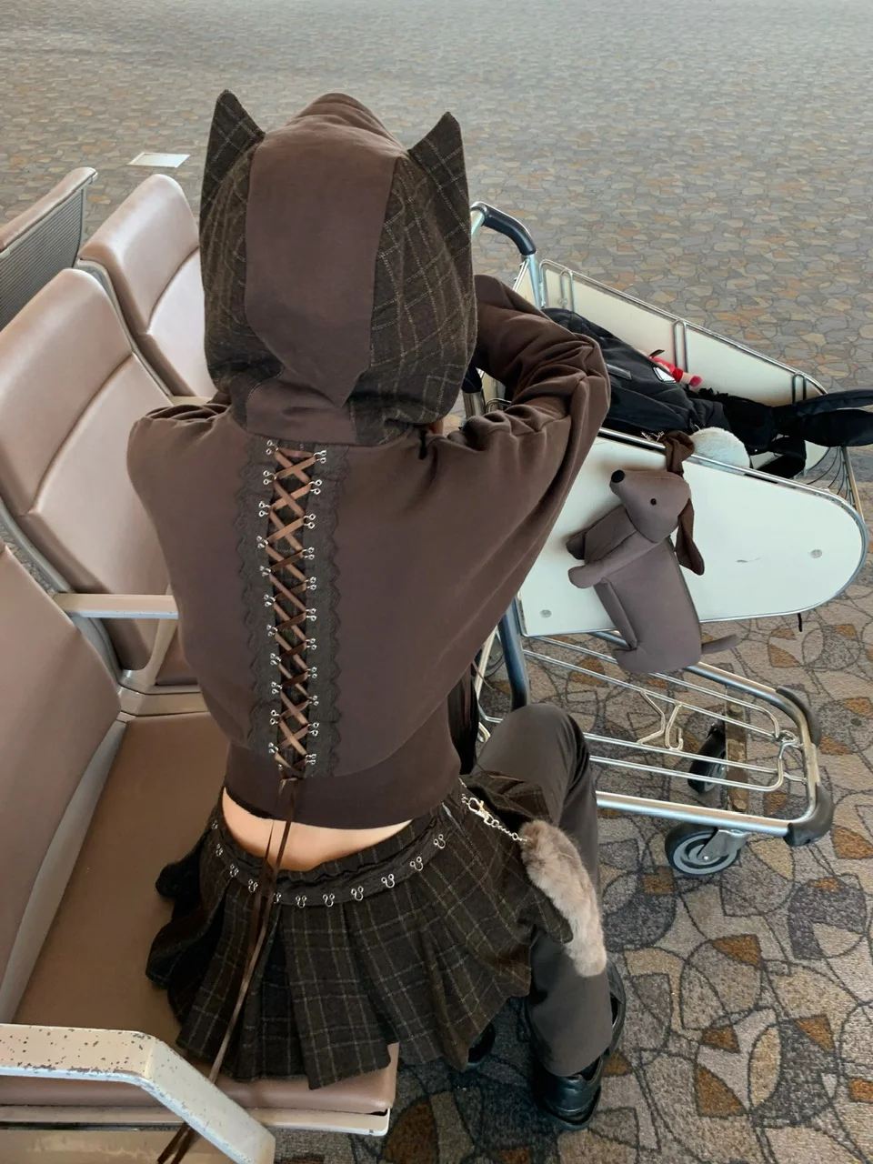 

Американская ретро милая и крутая толстовка с длинными рукавами для девочек, оригинальный короткий свитер с кошачьими ушками и шерстяными ремешками, осень и зима