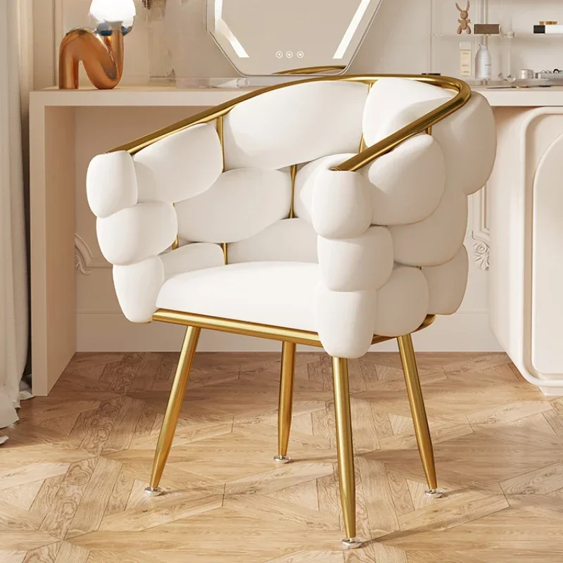 Comfortable Breathable Makeup Chair: Roughened Pipe Stool with Strong Resilience Cream Style Petal Chairs for Living Room