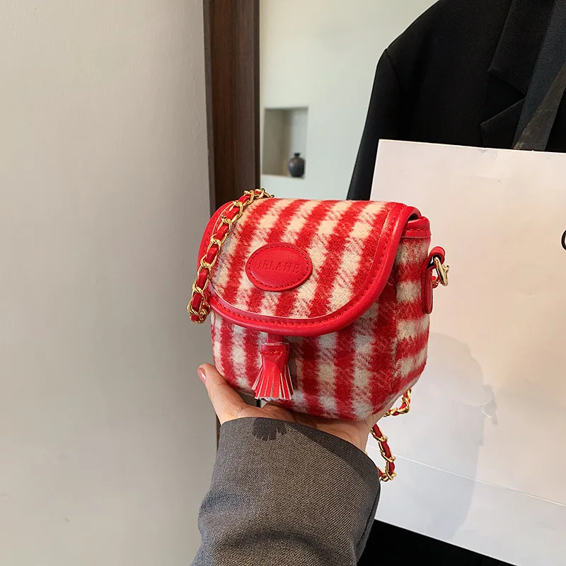 

2025 New Year Kids Bag Cute Bow Mini Crossbody Purse for Girls Lightweight Shoulder Wallet Fashion Chain Strap Coin Bag