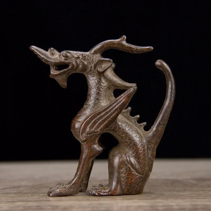 

Antique Style Patina Long Tail Kirin Beast Ornament Antique Collectible Copperware Home Decoration Display