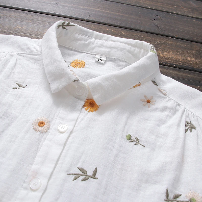 

New Spring Autumn Cotton Floral Embroidery Tops Women Clothing White Color Long Sleeved Female Sweet Shirts & Blouses U125