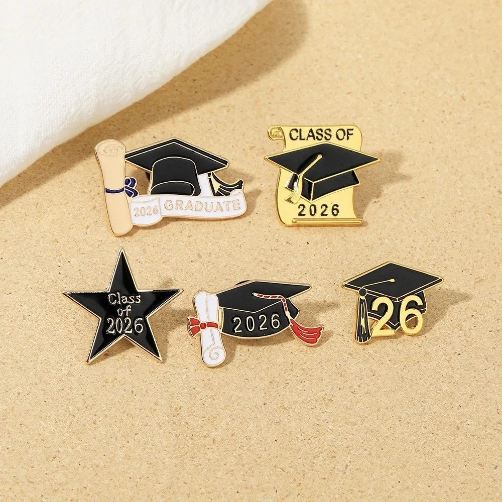 Class of 2026 Graduation Season Pins Alloy Black Golden Mortarboard Brooches Elegant Metal Baking Paint Graduation Gift