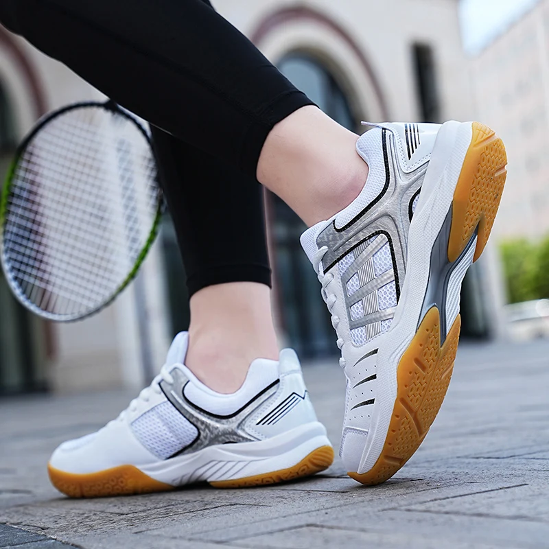 Best Selling Couple Badminton Shoes Men's Anti-skid Tennis Shoes Women's Sports Shoes Professional Table Tennis Shoes