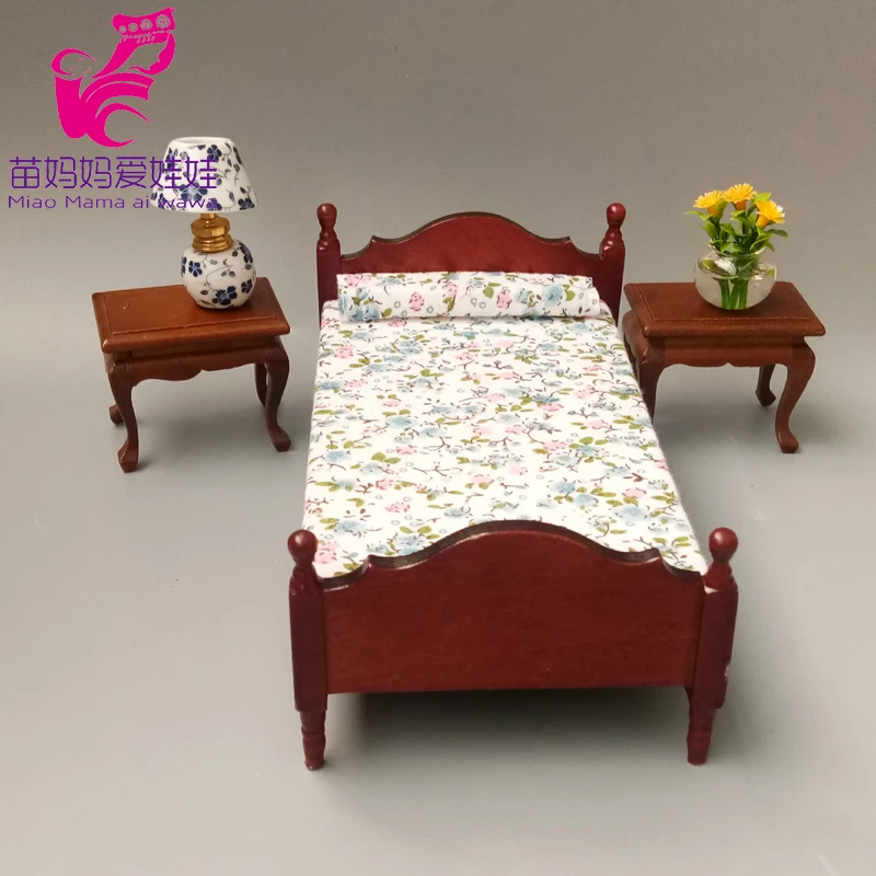 Doll House Mini Furniture Bedroom Micro Scene Model European Style Wooden Fabric Double Bed