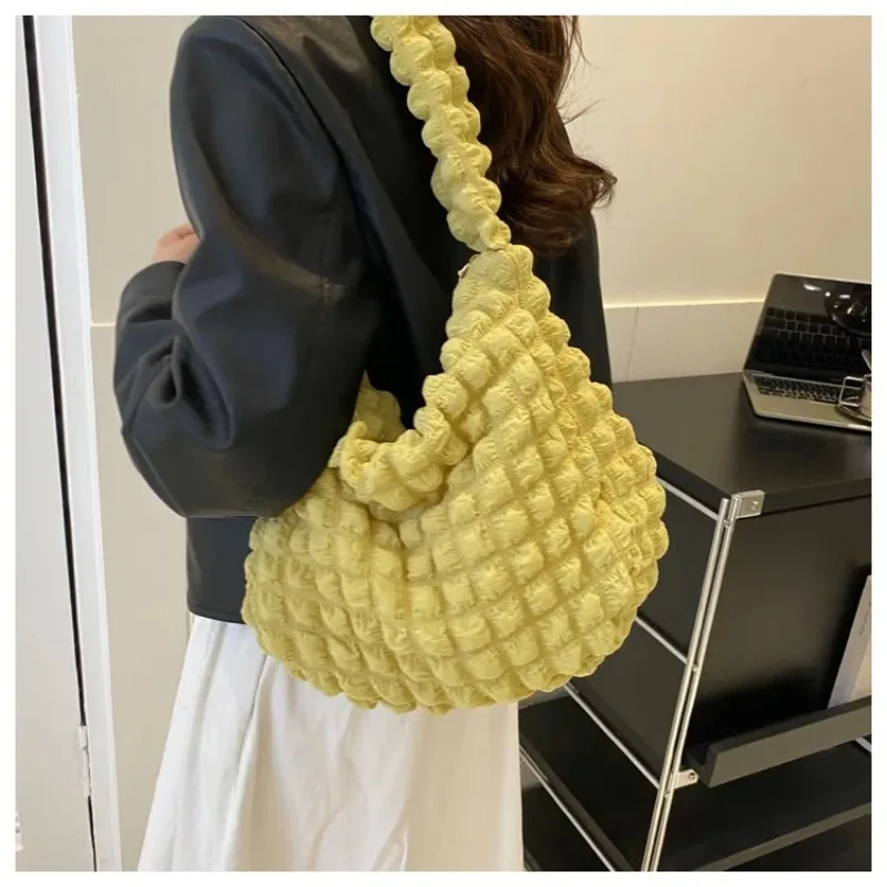 Wrinkled Design Embroidered Plaid Shoulder Bag Underarm Bag Simple Large Capacity Quilted Tote Bag for Women view 5