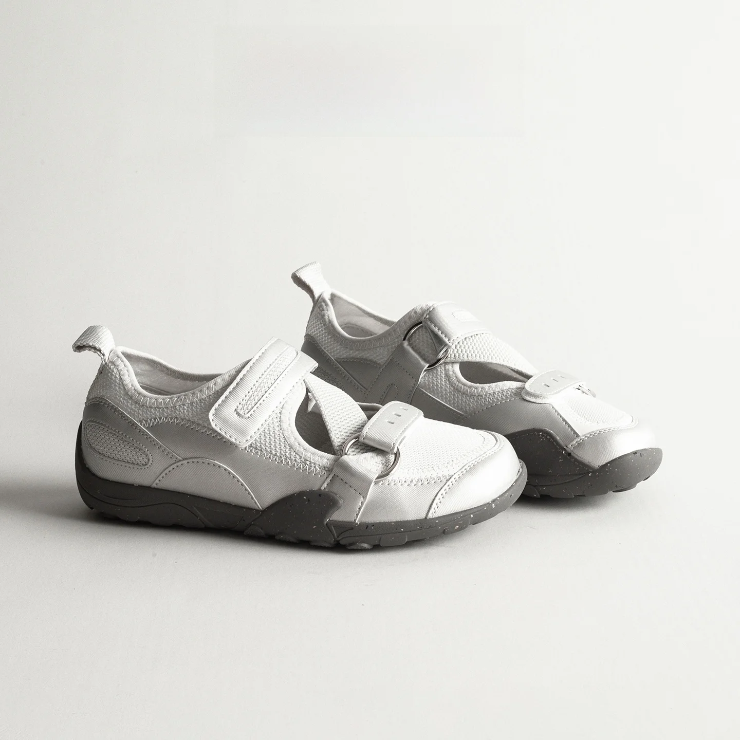 

Leather Silver Hollow out Ballet Deux Shoes Women's Mesh Breathable Thick Bottom Casual Shoes Magic Tape Lightweight Sports S...