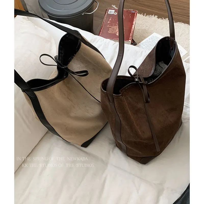 

Autumn/Winter Retro Large Capacity Bags for Women 2025 New Fashionable Korean Tote Casual Single Shoulder Bucket Bag