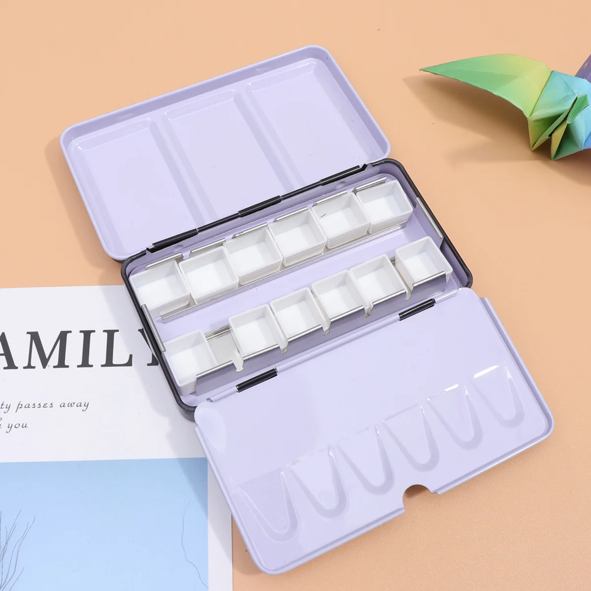 

Exquisite Empty Watercolor Palette 12 Paint Grids Suitable Home Outdoor Travel Painting Gift for Artists Painters