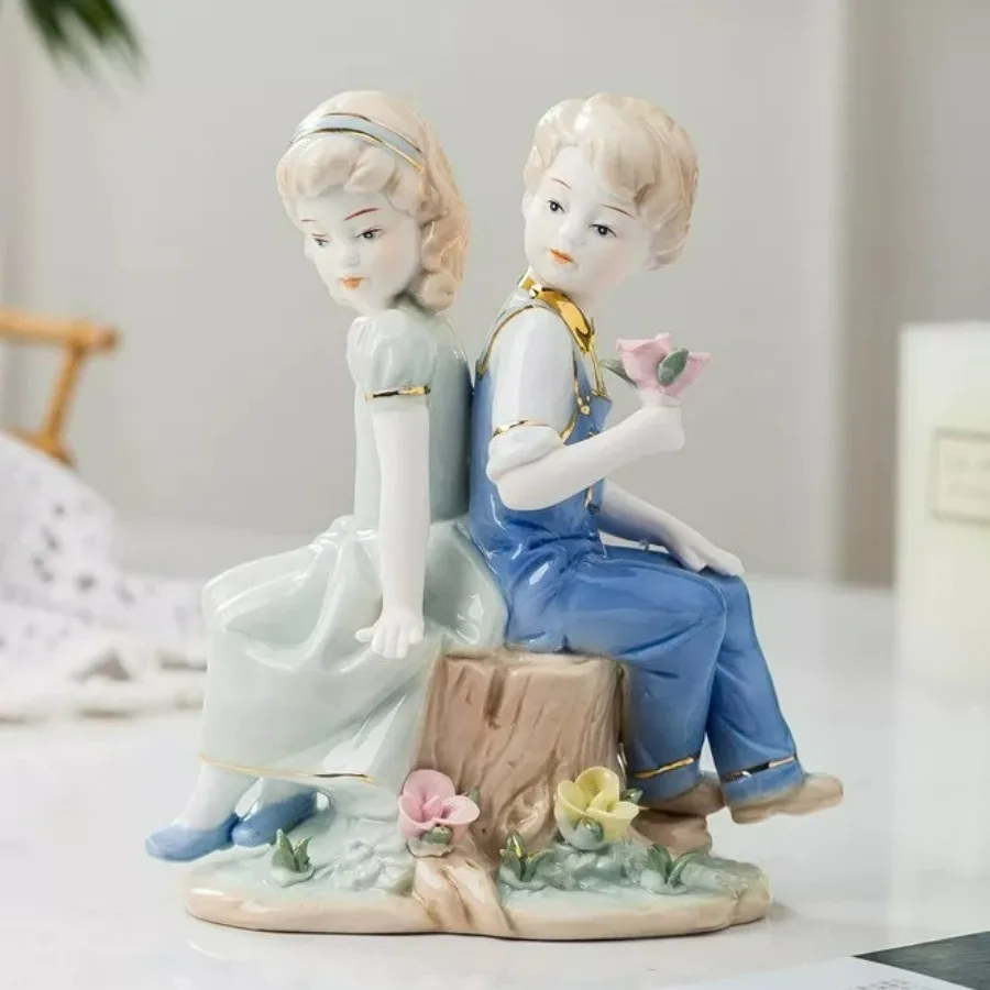Modern Art Girl and Boy Sculpture Home Decor Porcelain Couples Figurine Character Statue Ceramics Craft Living Room Decor Gifts