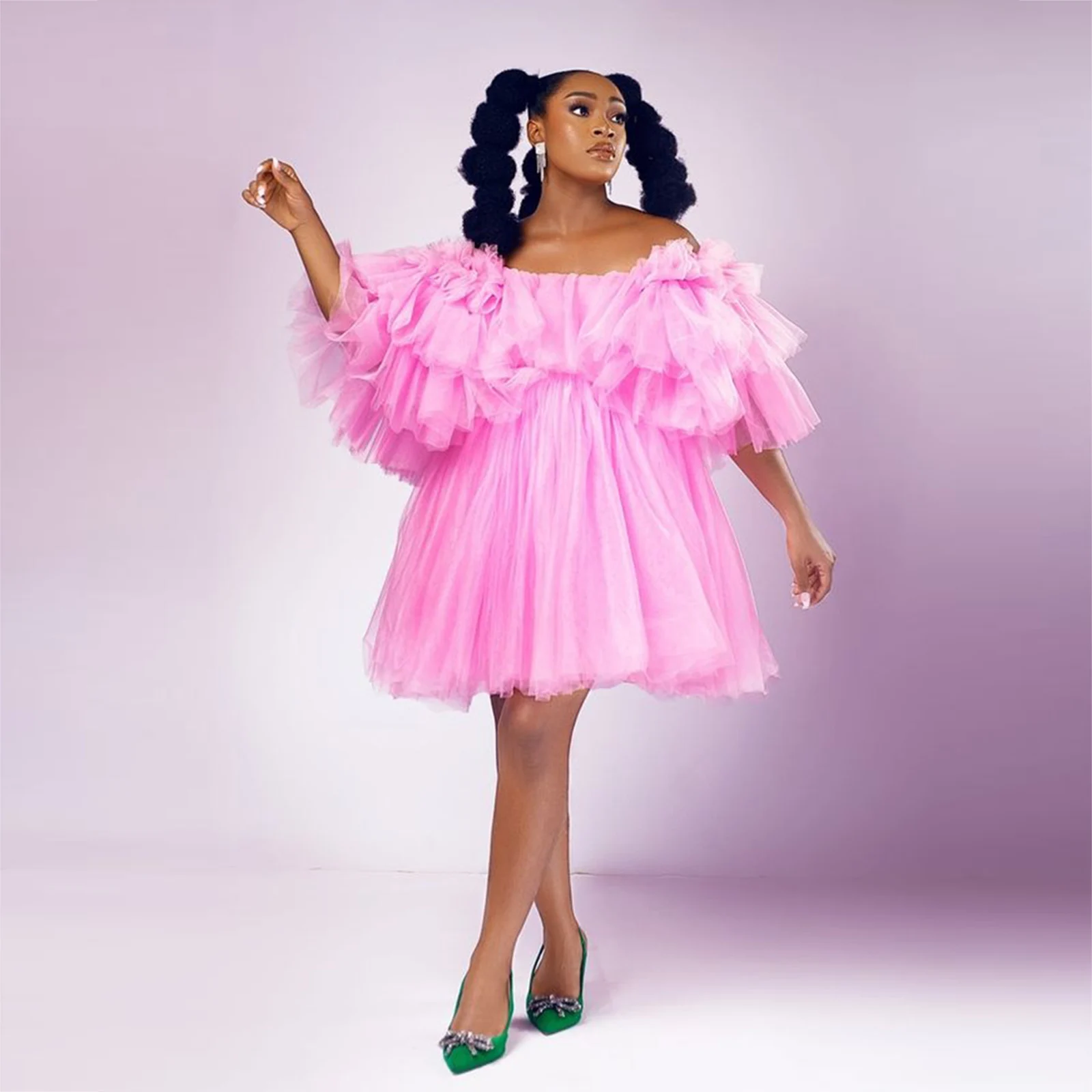 

Розовое платье для выпускного вечера с открытыми плечами, многоуровневое вечернее платье трапециевидной формы с короткими рукавами, тюлевое вечернее платье выше колена