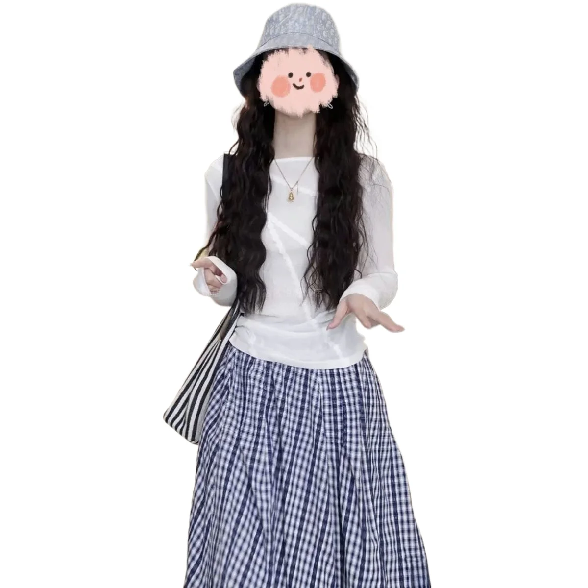 

Spring and Summer New Solid Color Lace Lace Long Sleeved T-shirt Top + Irregular Plaid Skirt Women's Two-piece Set