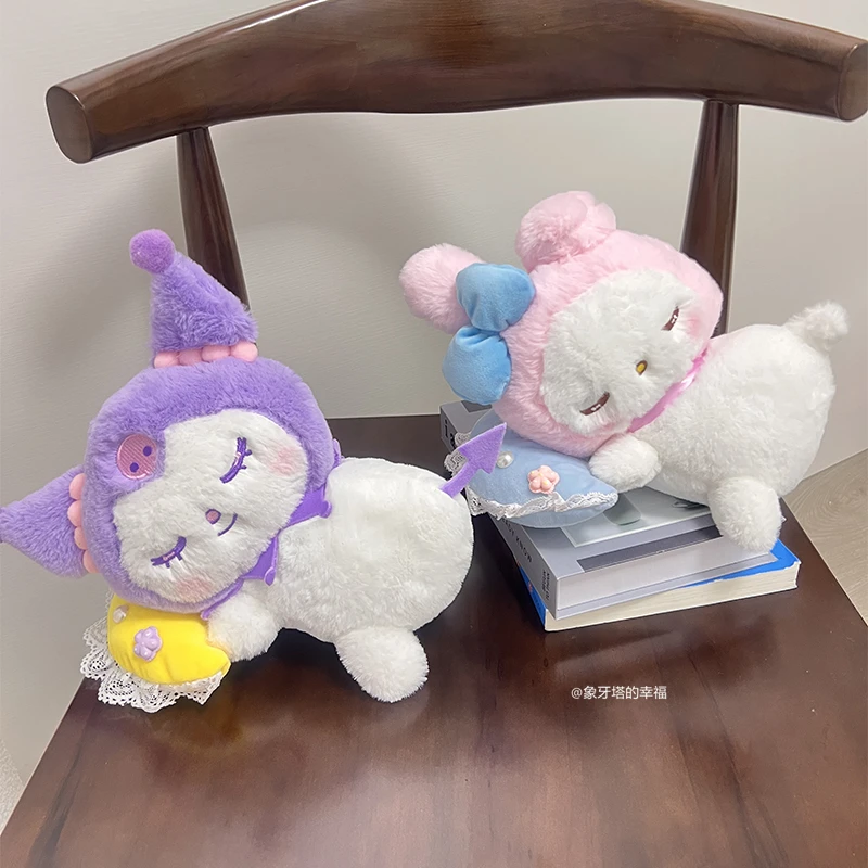 Kuromi น่ารักเพลงของฉันตุ๊กตาหนานุ่ม Kawaii สไตล์ญี่ปุ่นยัดไส้ Cinnamoroll นั่งอยู่บนดวงจันทร์ตุ๊กตาคริสต์มาสของขวัญเด็กผู้หญิง