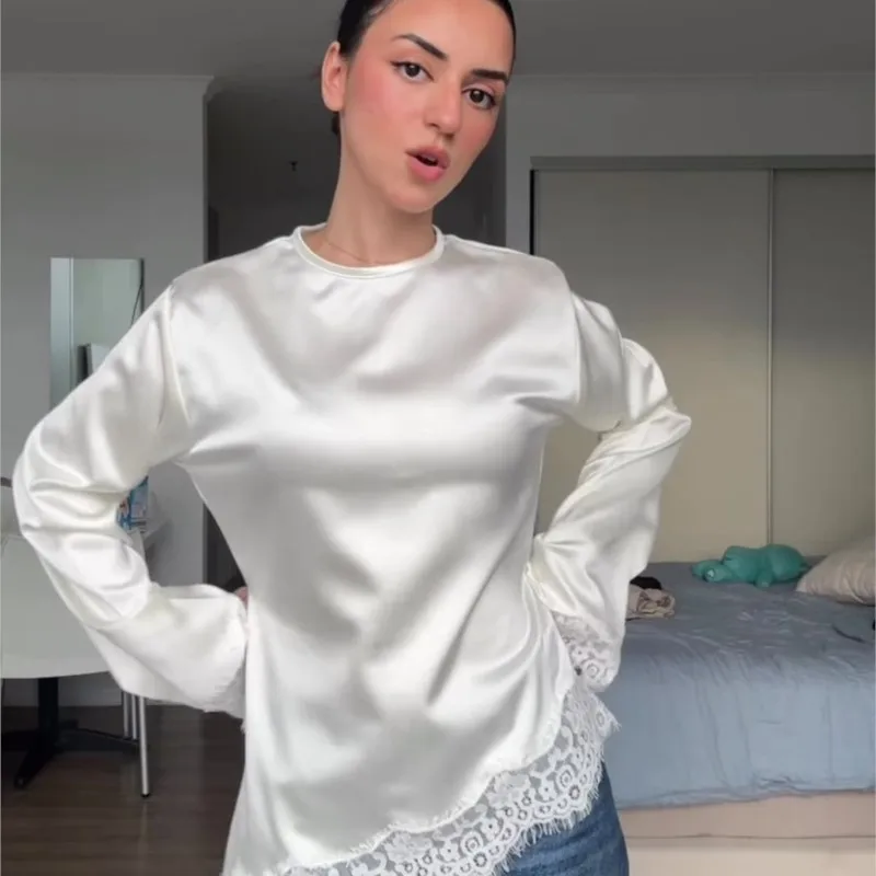 

Casual Lace Patchwork T-shirt Tops Fashion O-neck Lace Solid Color Pullover Tops Casual Ladies Spring Solid Commute Shirt