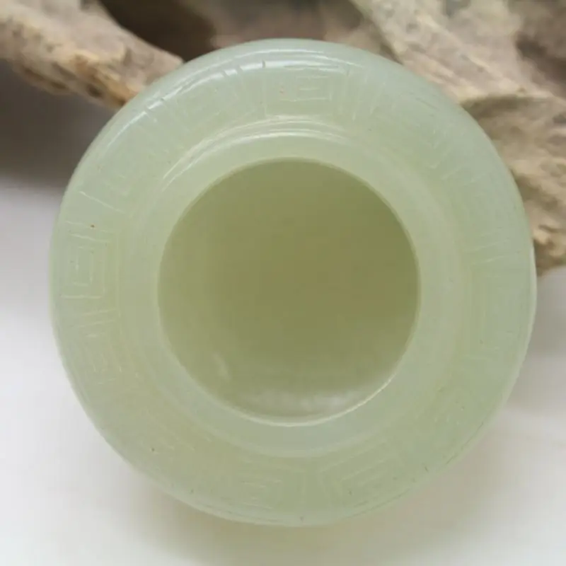 

Поставка натурального нефрита Liaoning Xiuyan, банка для еды для птиц, маленькие украшения, креативные подарочные украшения