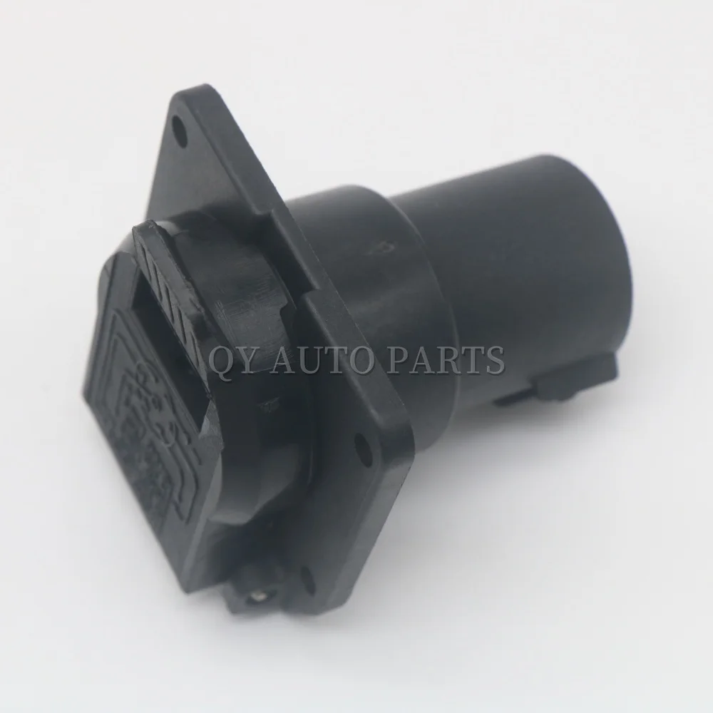 

12254587 7-Way Trailer Tow Hitch Receptacle with Cap