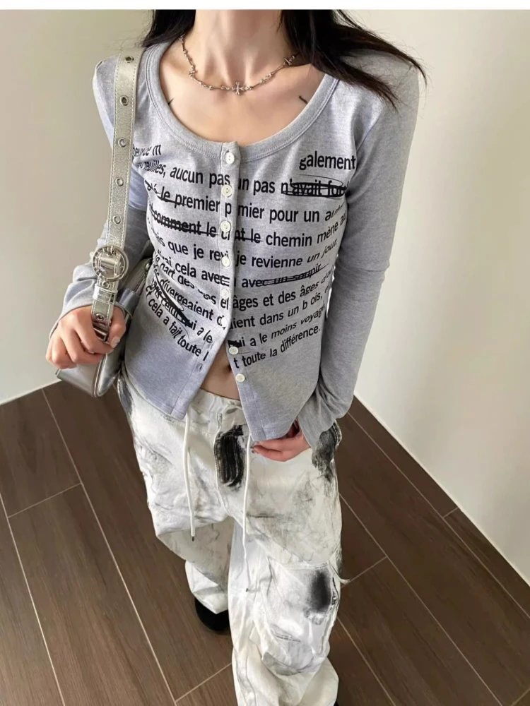 

Серый кардиган с длинными рукавами и буквенным принтом, женский облегающий однобортный укороченный топ в американском стиле ретро, осенняя повседневная футболка Y2k