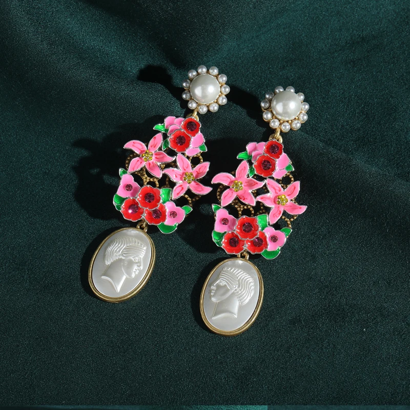 Vintage Jewelry Palace Pink Flower Round Pearl Drop Women Earrings Camelot Relief Antique Gold Color Rhinestone New Accessories