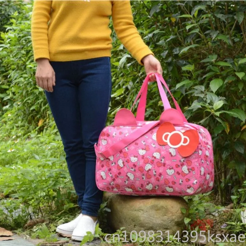 Sanrio Hello Kitty Travel Bag กระเป๋าเดินทางเพื่อธุรกิจสําหรับการเดินทางระยะสั้นความจุปานกลางน้ําหนักเบาทนทานแบบพกพา