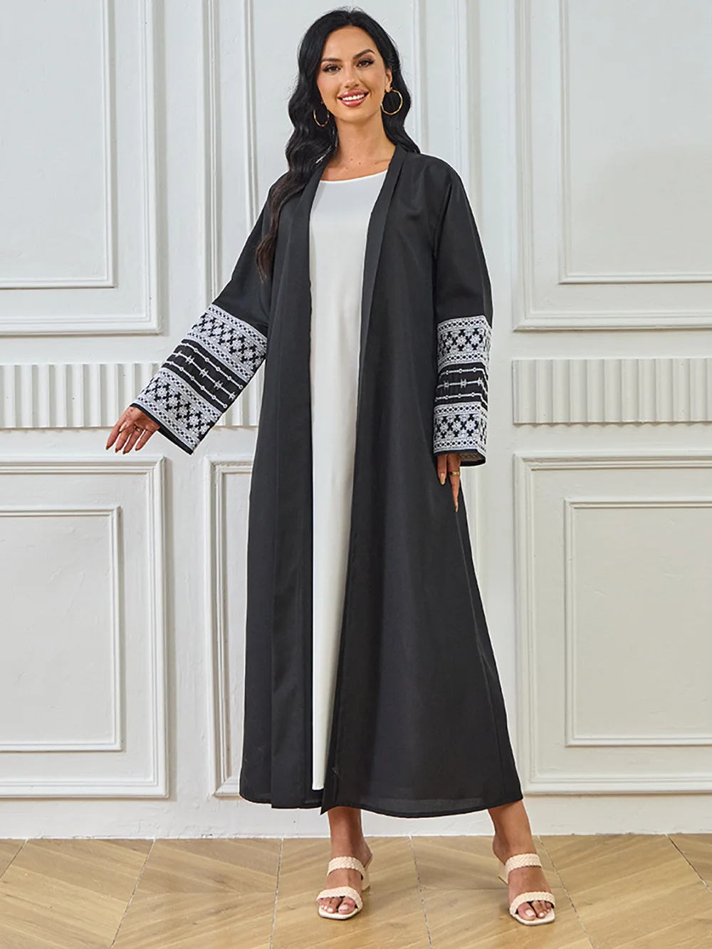 

Eid Party Abaya for Women Muslim Embroiery Lace-up Long Sleeve Jalabiya Ramadan Long Abayas Vestidos Largos Arab Long Robe