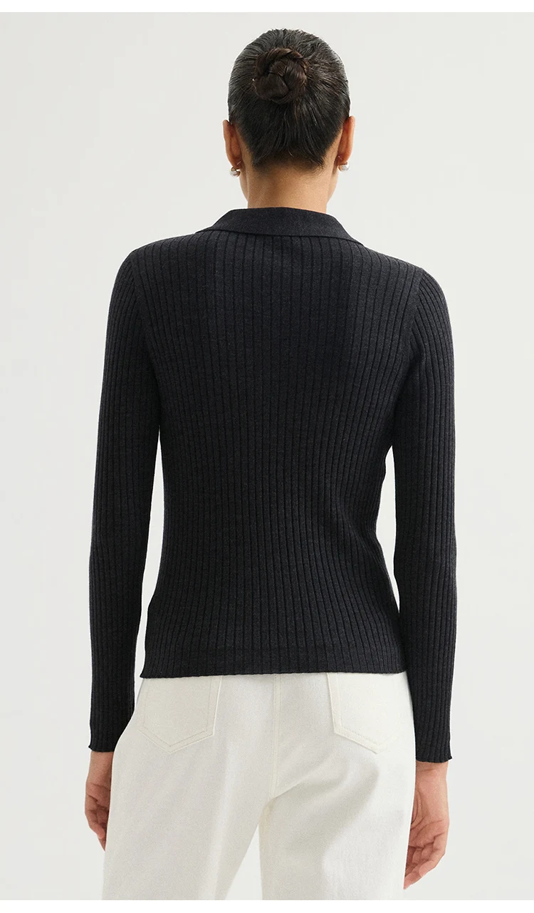BL3611568 Damen-Pullover mit Polokragen, 100% Wolle, breiter Rippstrick, lange Ärmel, halbe Knopfleiste, Kettenabzeichen, schmale Passform, für den frühen Herbst. – Detail 11