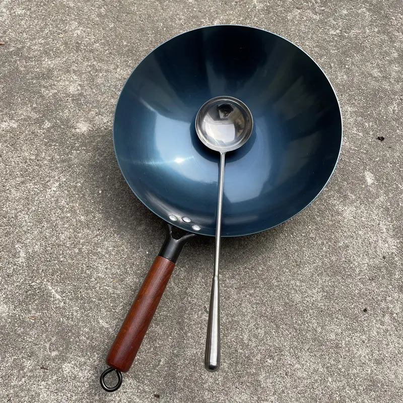 Chinese Traditional Handmade Forging Iron Pot Household Frying Pan Non-stick Pan Uncoated Woks Kitchen Cookware Gas Stove Cooker