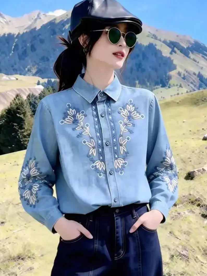 

Весенние трендовые джинсовые рубашки и блузки с цветочной вышивкой из хлопка для женщин, повседневная верхняя одежда, джинсовые топы 2026 года