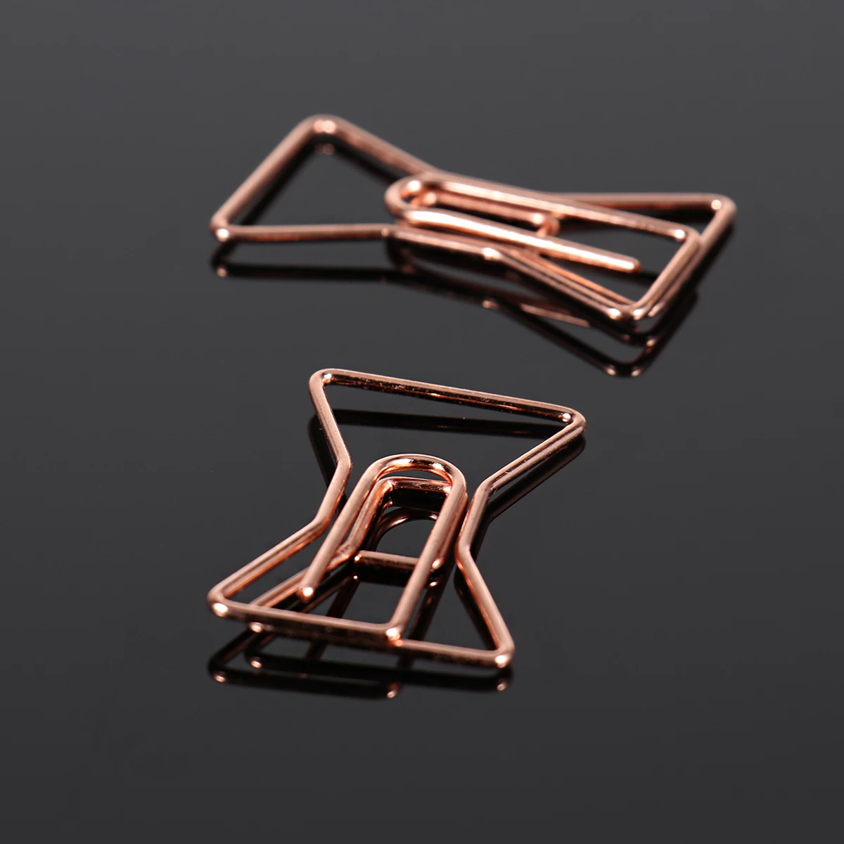 

8pcs Premium Metal Paper Clips Strong Clipping Force Office Use Desk Accessories Bookmark Clip Rose Gold