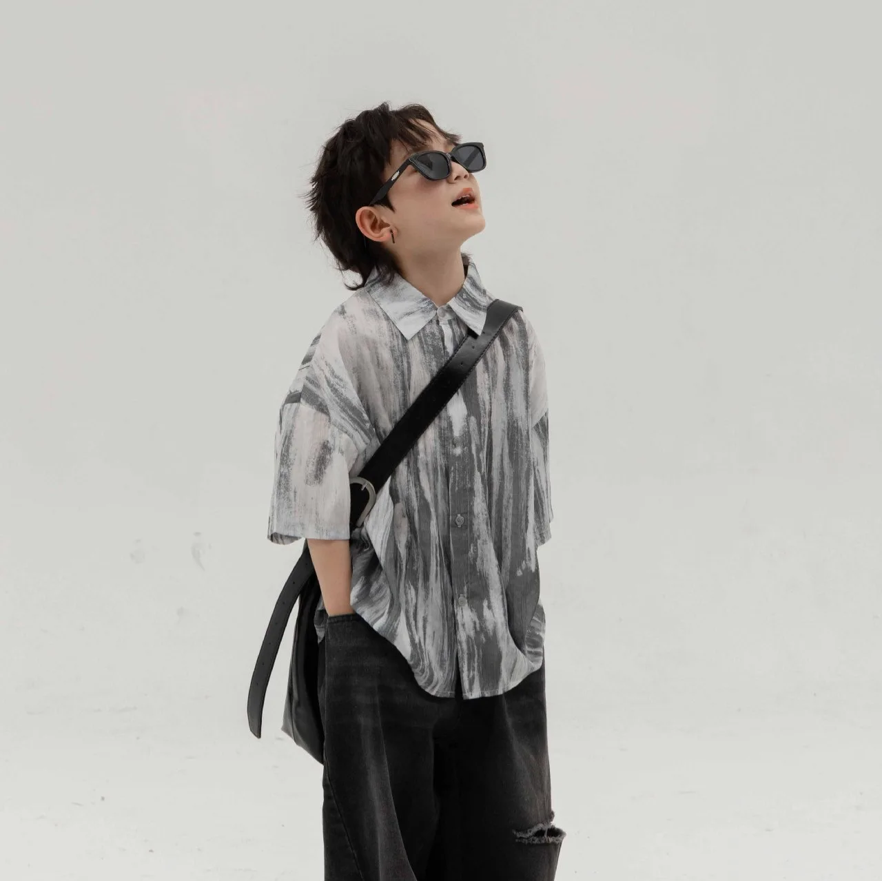 Children Clothes Boys Handsome Shirt New Summer Short-sleeved Top Boys 2026 New Summer Tie-dye Fashionable Simple Loose Shirt
