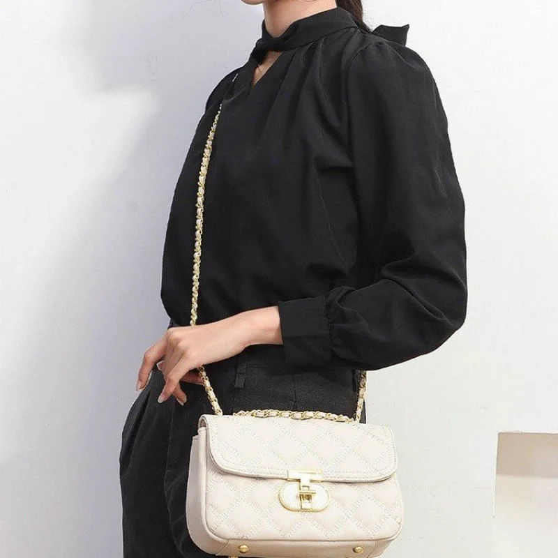 

Women's Messenger Bag Made Of Dahlia-Patterned Leather Featuring High-End Paris Casual Neat Daily Look​