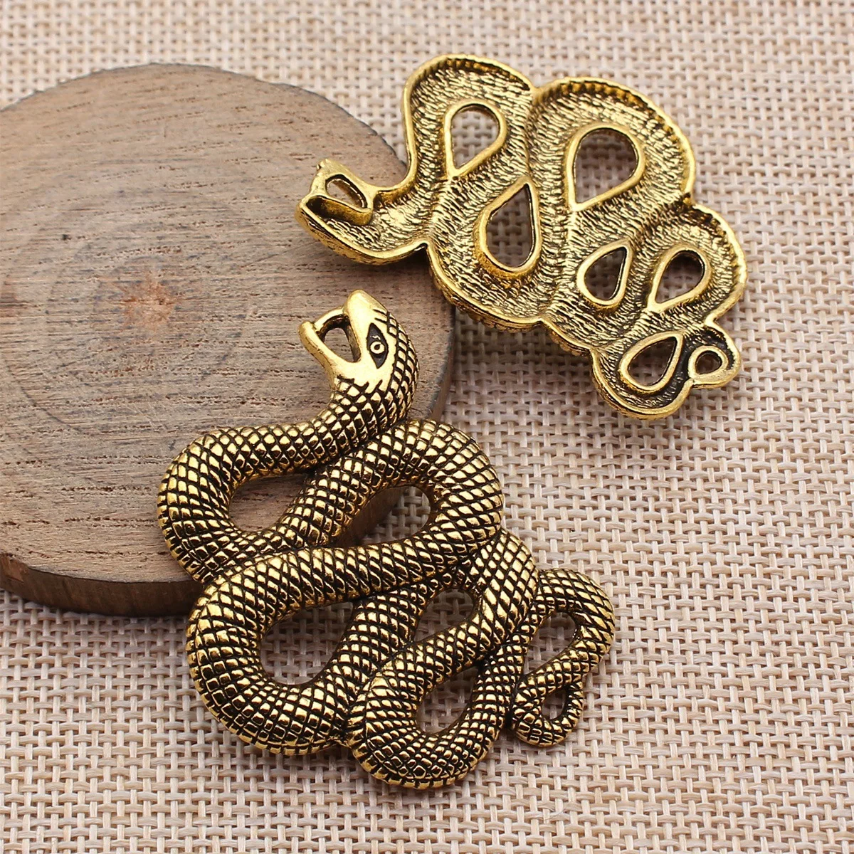 Vintage Fashion Blog - 4pcs 50x39mm(1.97x1.54inch) 3 Colors Snake Charms