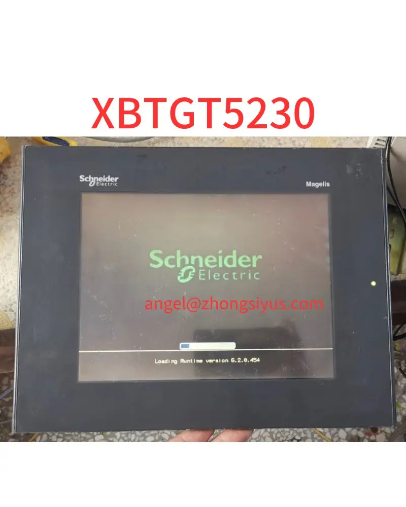 

Used XBTGT5230 touch screen