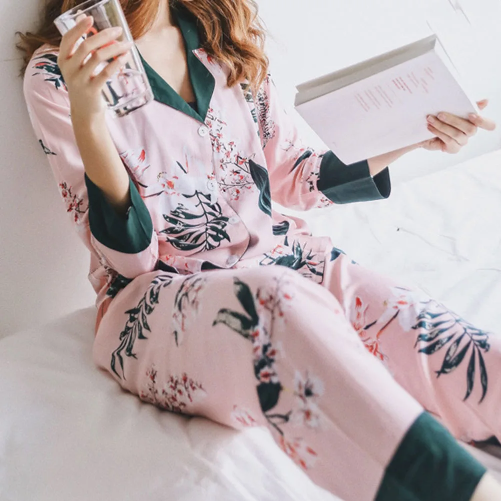 

Women's Pyjamas Set Silk Satin Sleepwear Long Sleeve Print Button-Down Homewear Autumn Thermal Underwear Warm Lingerie Set