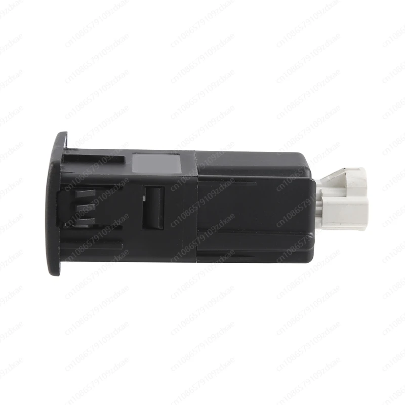 A2058202003 New AUX USB Plug Port Socket Unit Panel For Mercedes Benz C Class USB Additional Music Connector 2058202003 Parts