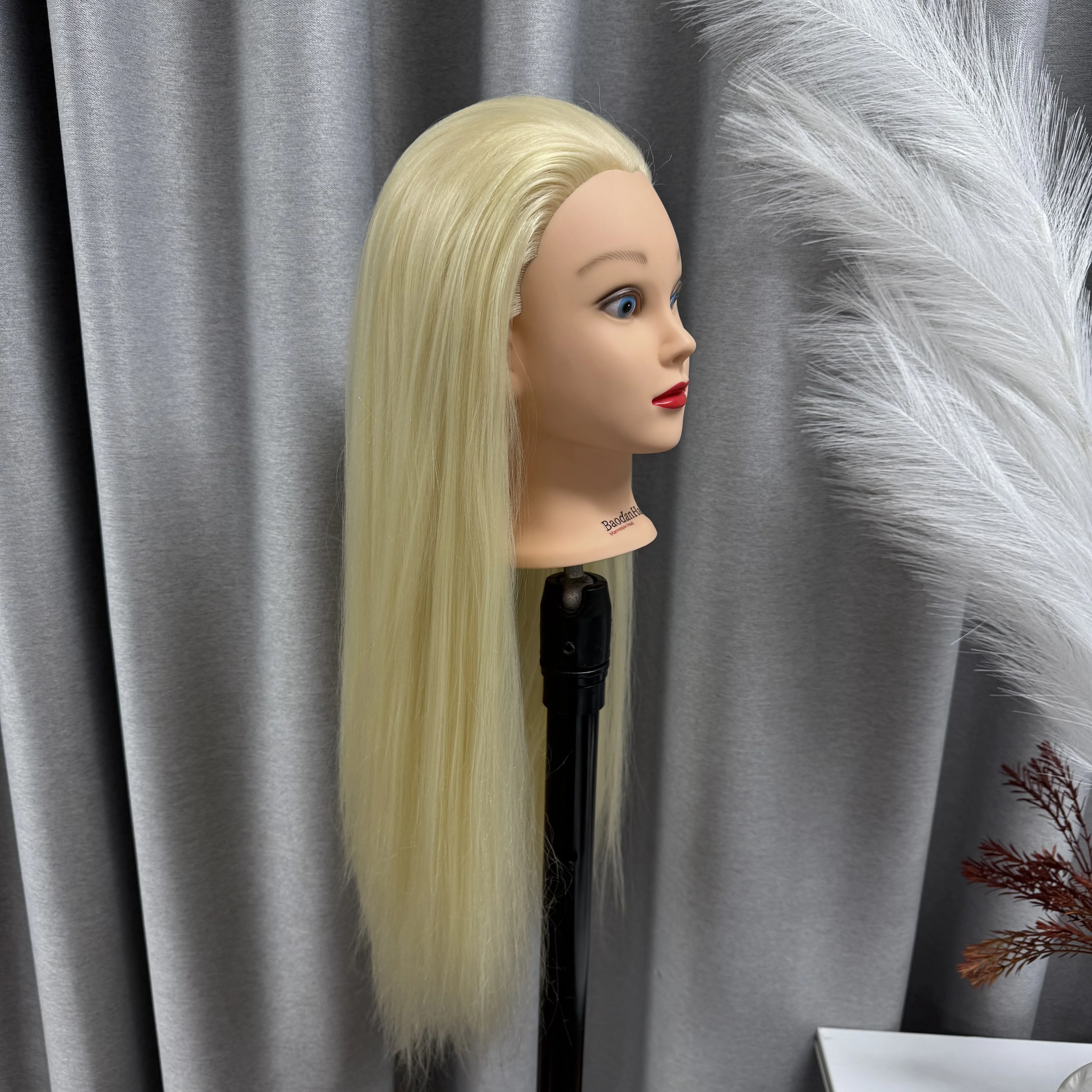 رأس عارضة أزياء للتدريب على رأس دمية مانيكين لمستحضرات التجميل لتصفيف الشعر وممارسة تجديل تصفيف الشعر