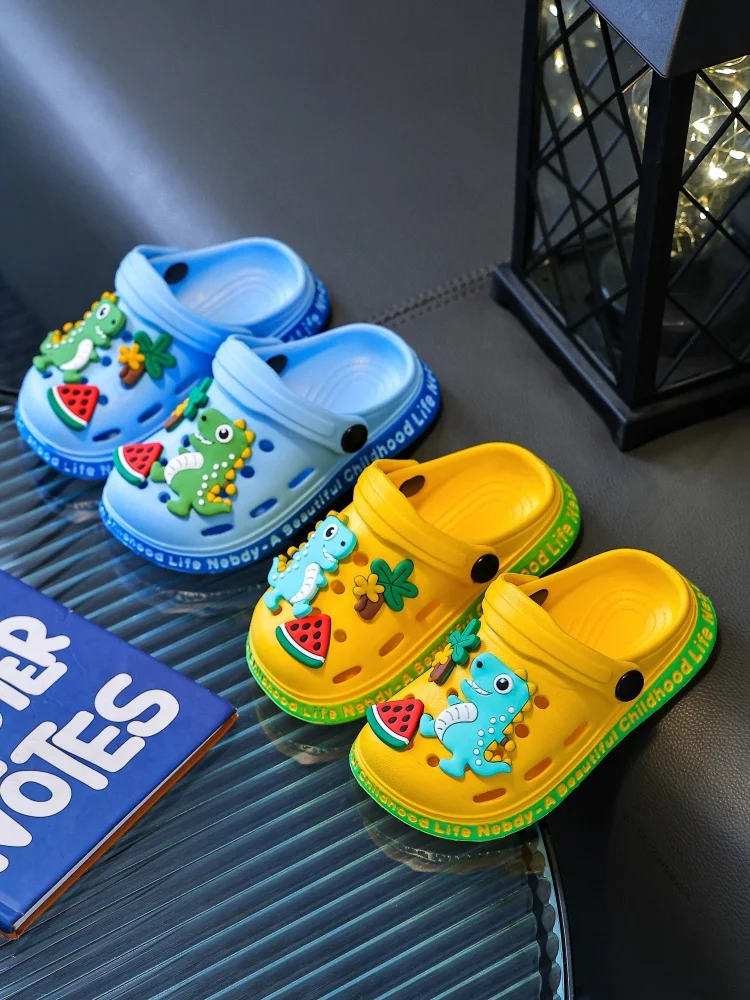 

Small and medium-sized children's slippers, summer girls' slippers, dinosaur cartoon indoor bathroom, cute shower