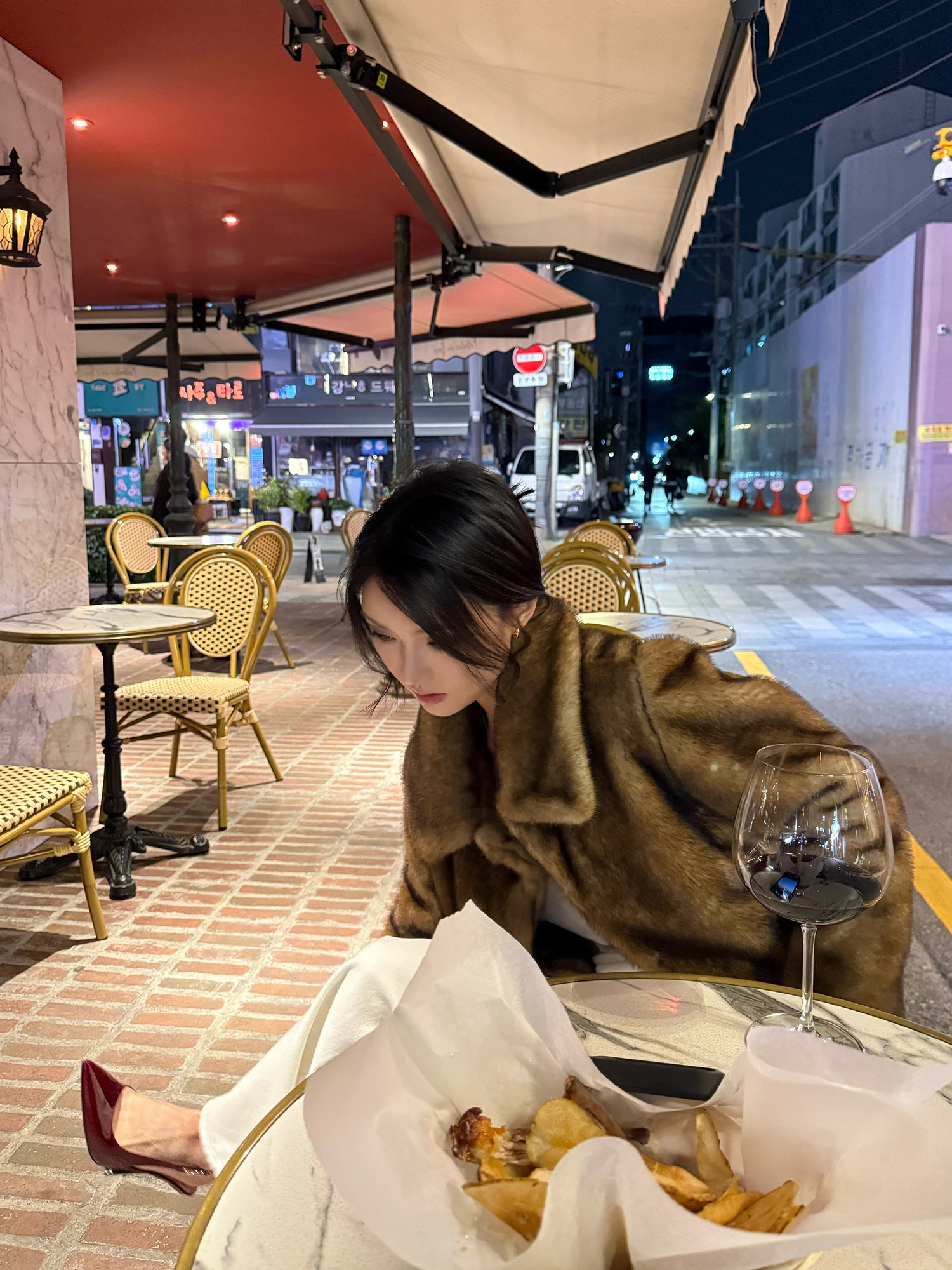 

FORNIYOYO Luxury Soft Faux Mink Fur Coat Women's Ele Sensation Environmentally Friendly ort Sle Long Sve