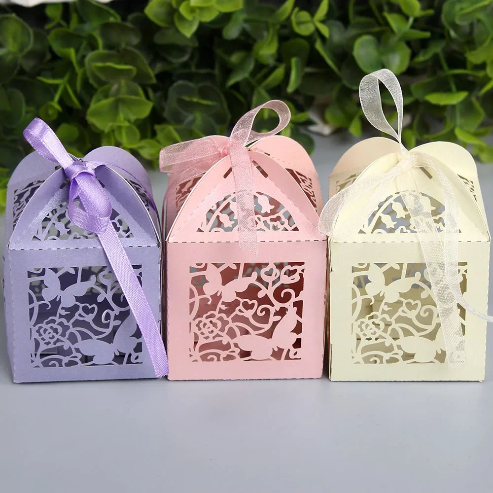 50pcs Hollow Out Butterfly Paper Candy BOX Gift Boxes Wedding Party Favor Decoration With Ribbon