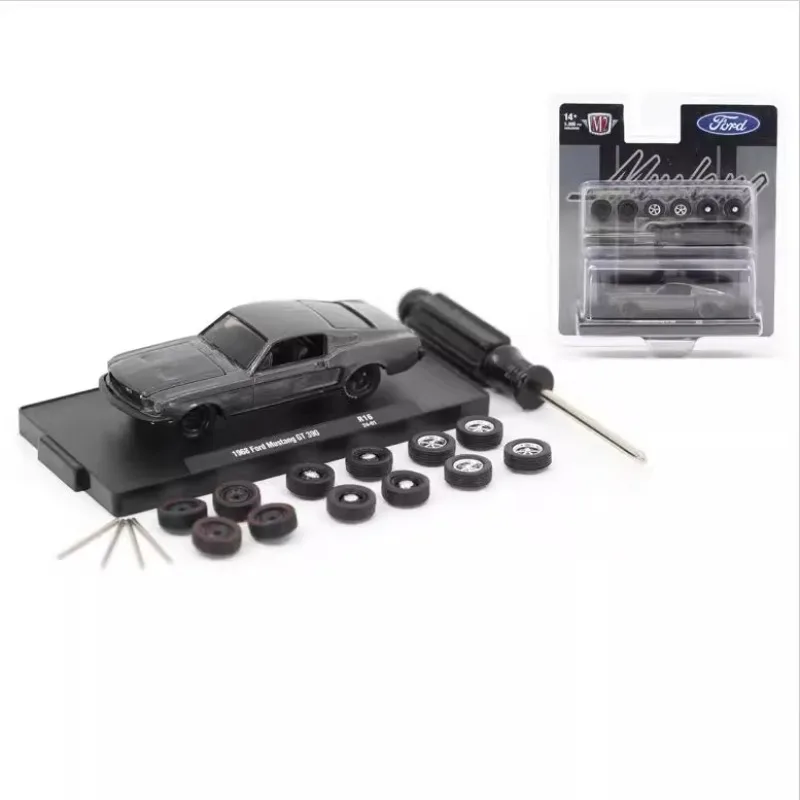 

Diecast M2 1:64 Scale 1968 Ford Mustang GT 390 Alloy Car Model Collectible Toy Gift Souvenir Display Ornament