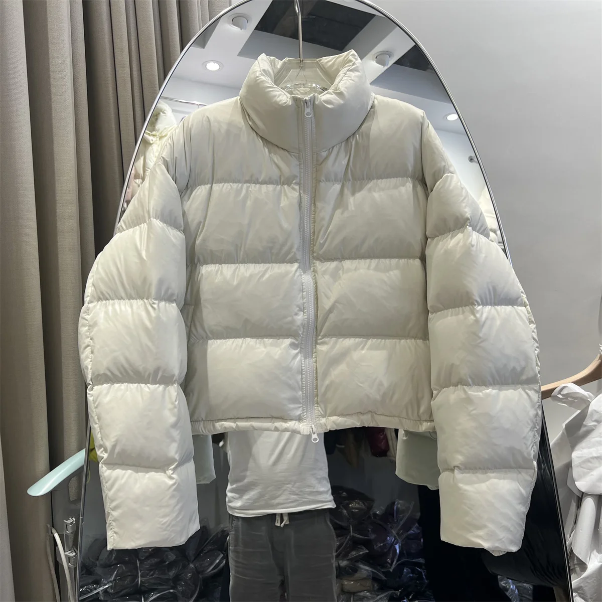 Women's Winter New Style Short Down Jacket Bread Thickened Loose Fit Warm White Duck Down Outerwear Comfortable Fashionable
