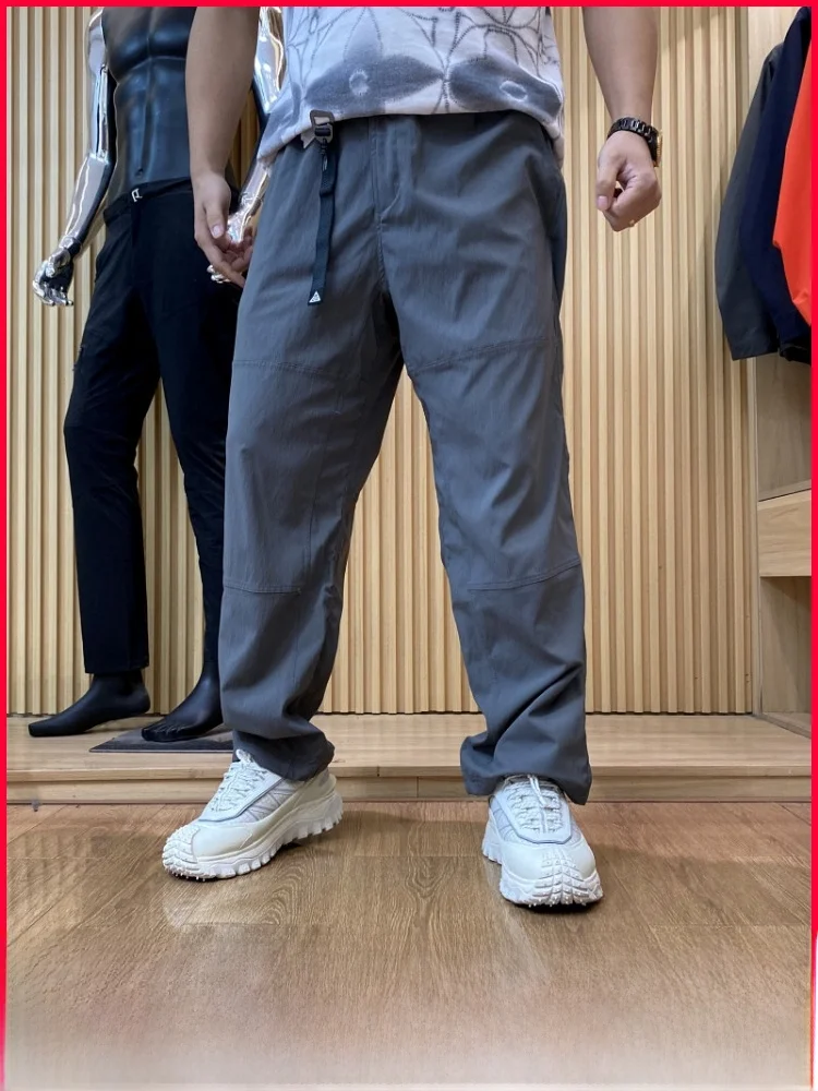 

Мужские повседневные брюки серии для походов на открытом воздухе, регулируемые манжеты, пригородная функция, синие прямые брюки, водонепроницаемое полиэфирное волокно